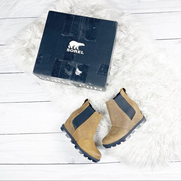 Sorel Joan of Arctic Women's Leather Chelsea Pull On Boot in Brown‎ Size 6 - Picture 2 of 8